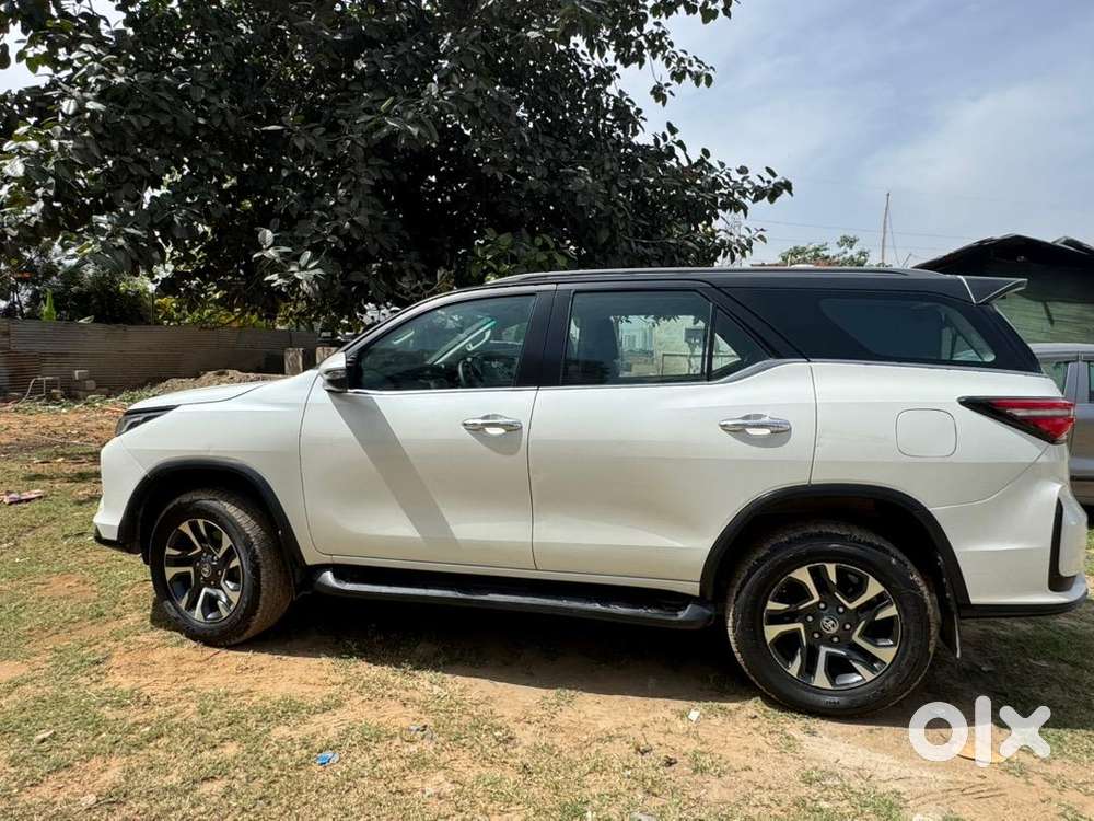 Toyota Fortuner Legender 2022 Diesel 87000 Km Driven