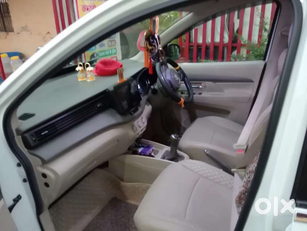 Maruti Suzuki Ertiga 2025 Cng & Hybrids 13500 Km Driven