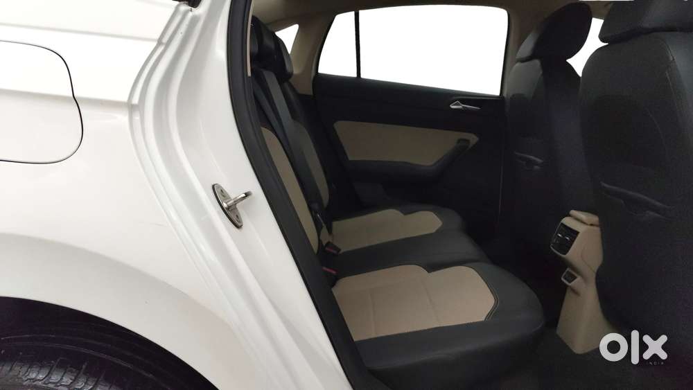 Skoda Slavia 1.0 Tsi Style At, 2023, Petrol