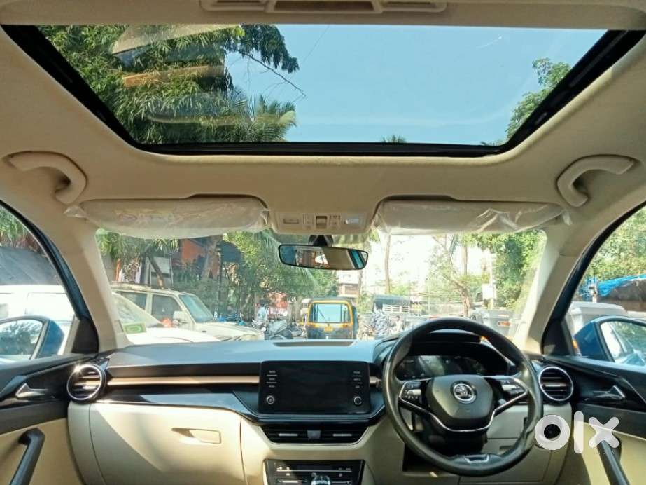 Skoda Slavia Style 1.0l Tsi At, 2023, Petrol