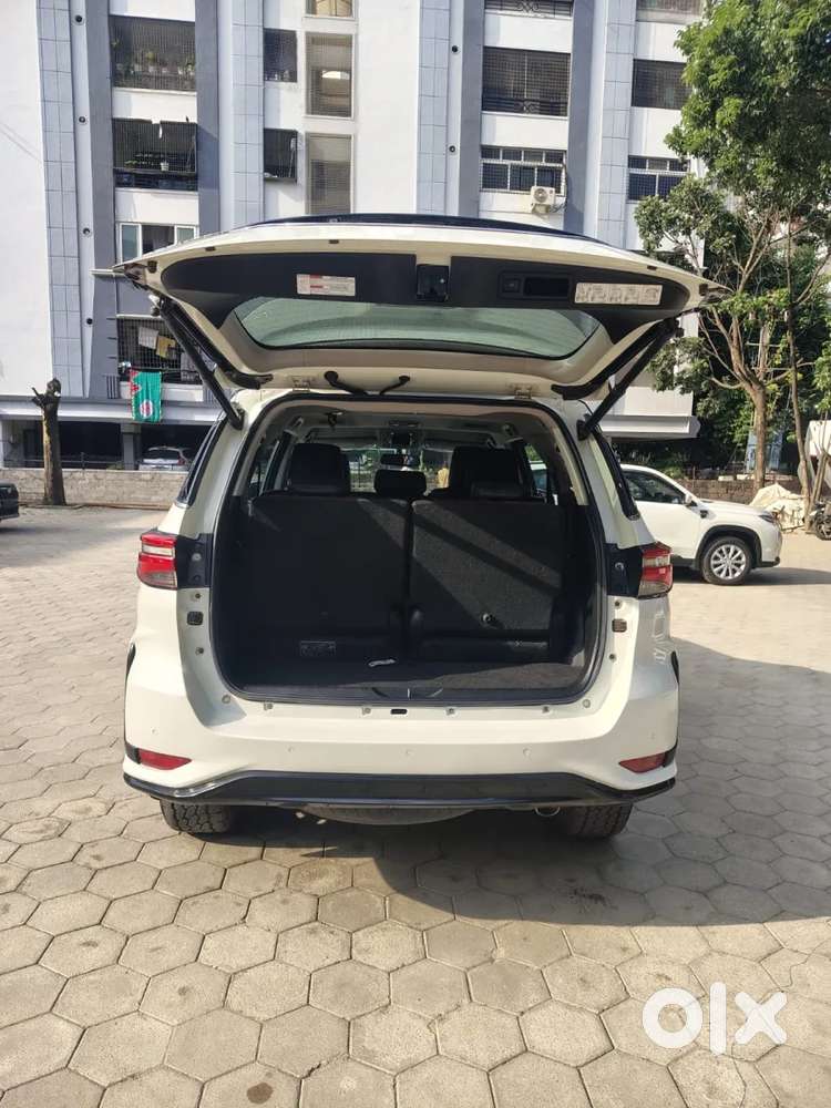 Toyota Fortuner Legender, 2022, Diesel
