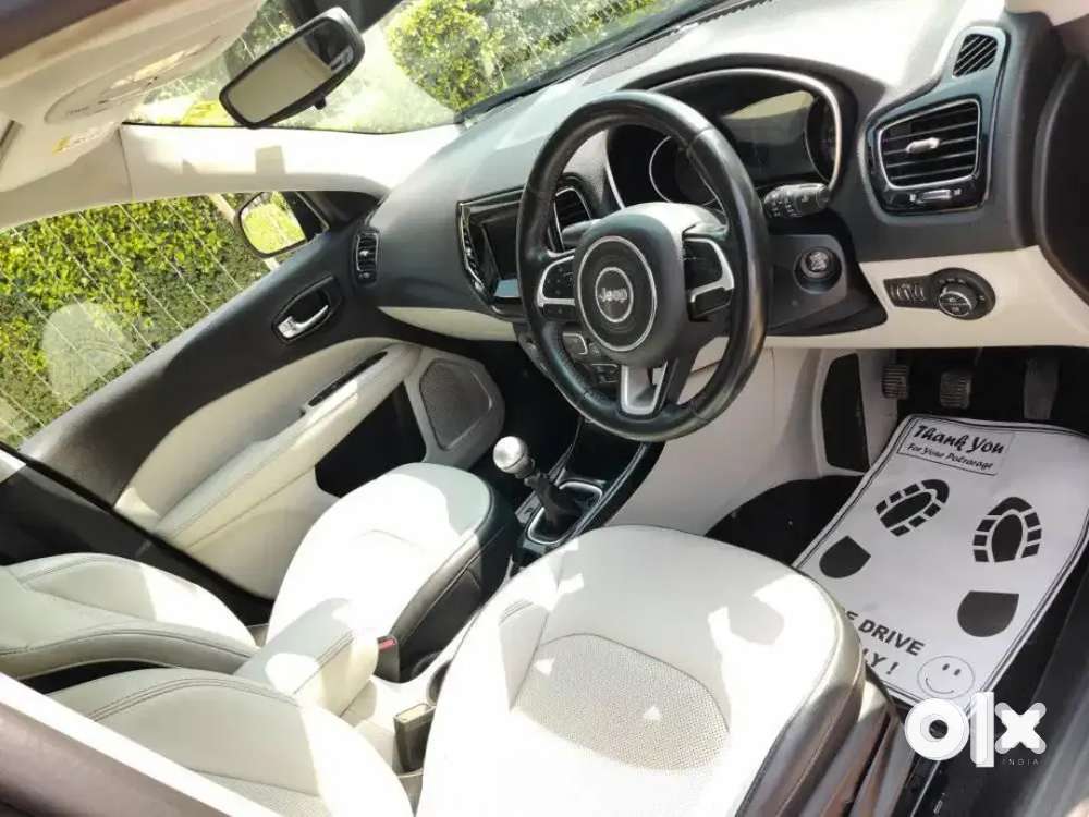 Jeep Compass, Complete Show Room Track