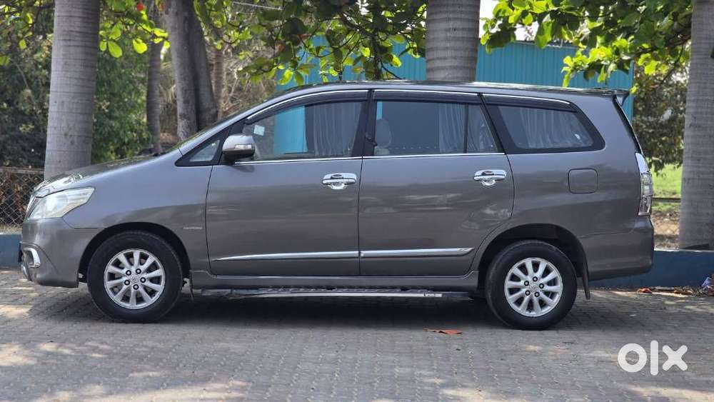 Toyota Innova 2012-2013 2.5 Vx (diesel) 8 Seater, 2014, Diesel