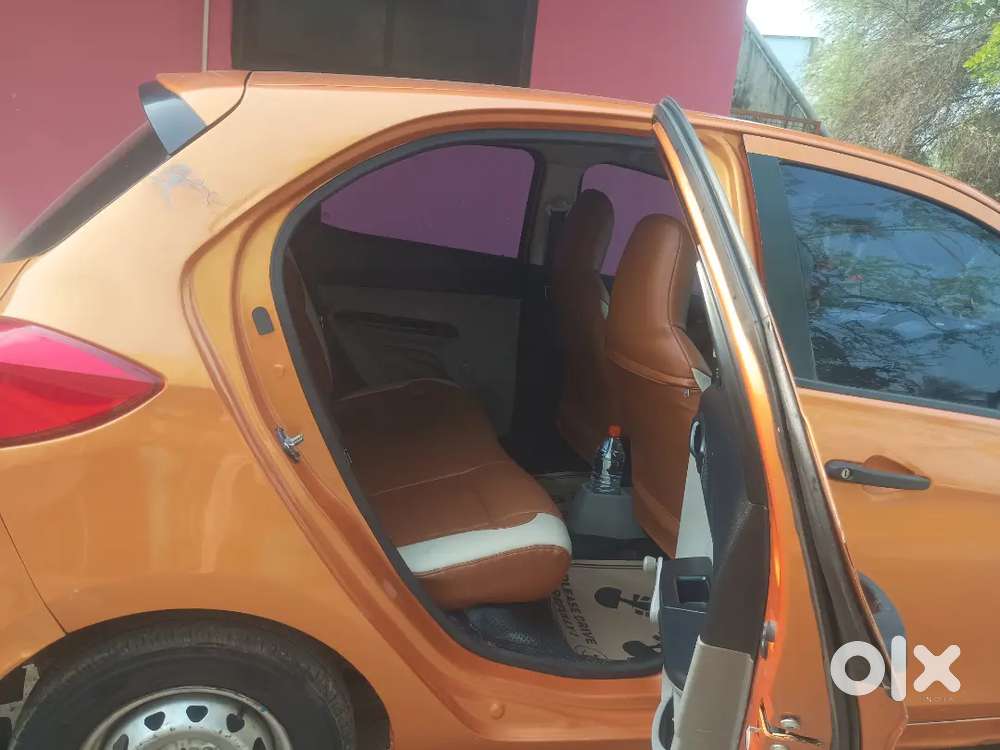Tata Tiago 09/2016 Petrol