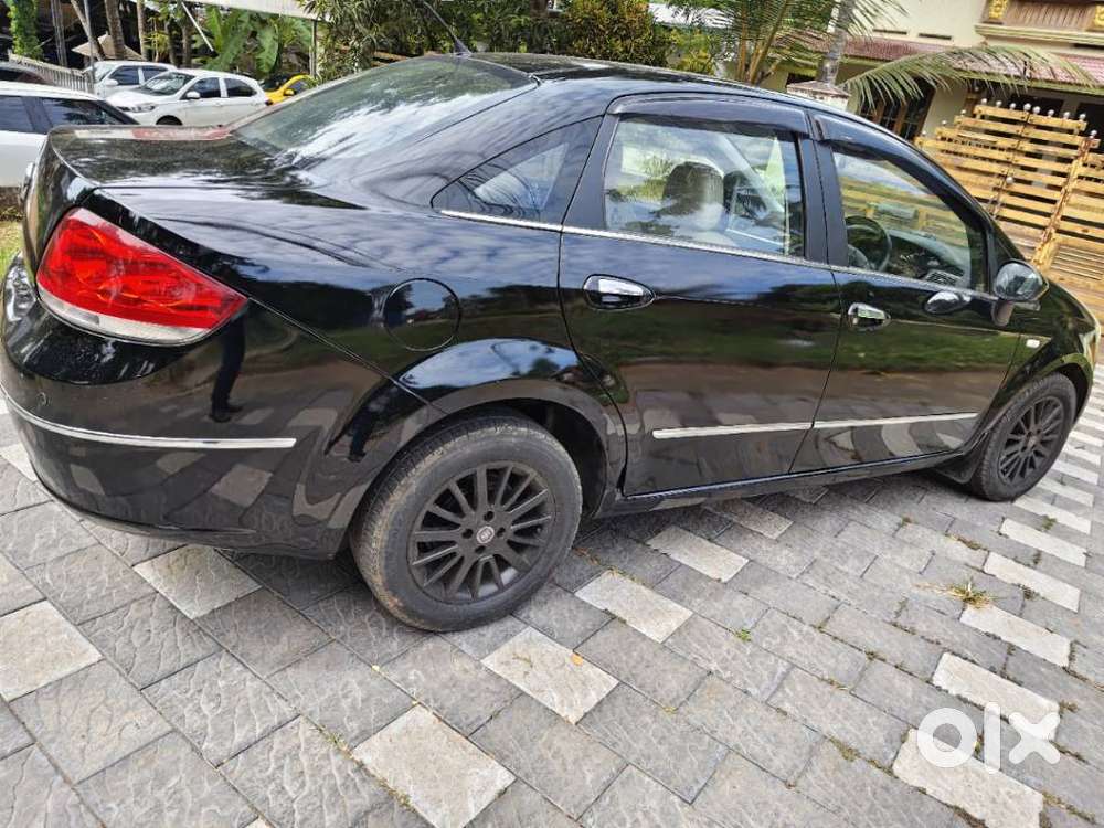 Fiat Linea Emotion Pack (diesel), 2011