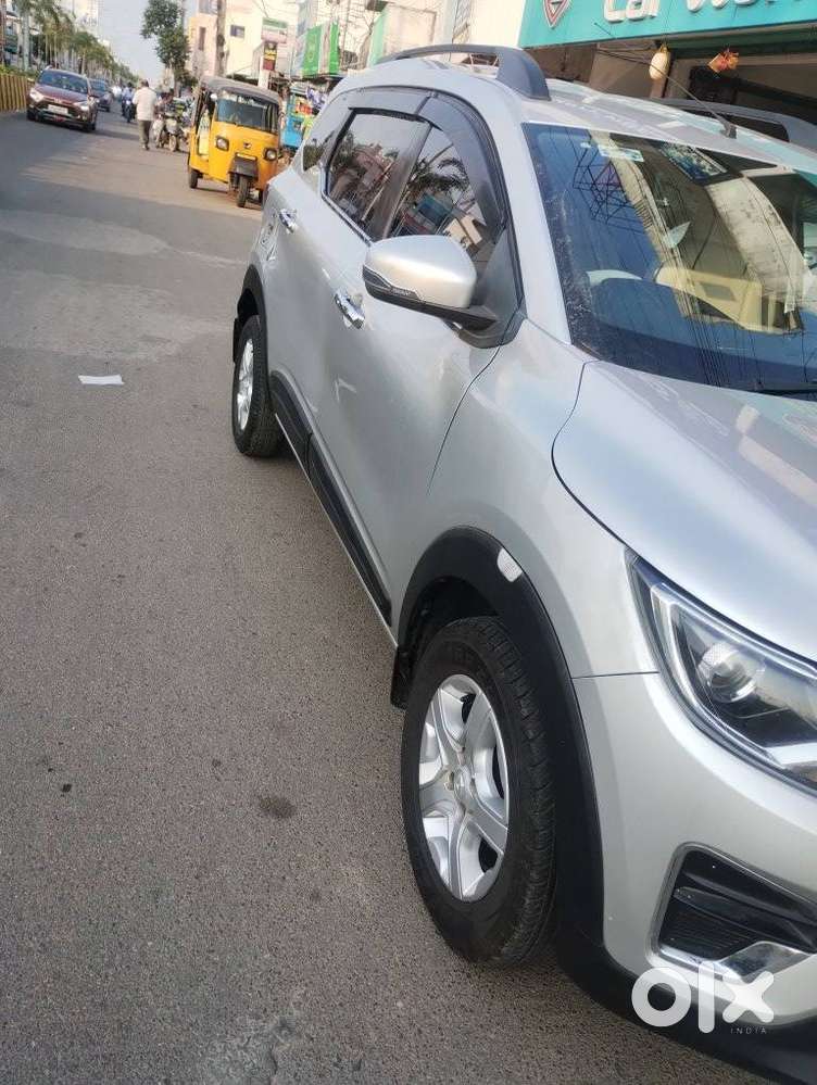 Renault Triber Rxz, 2019, Petrol