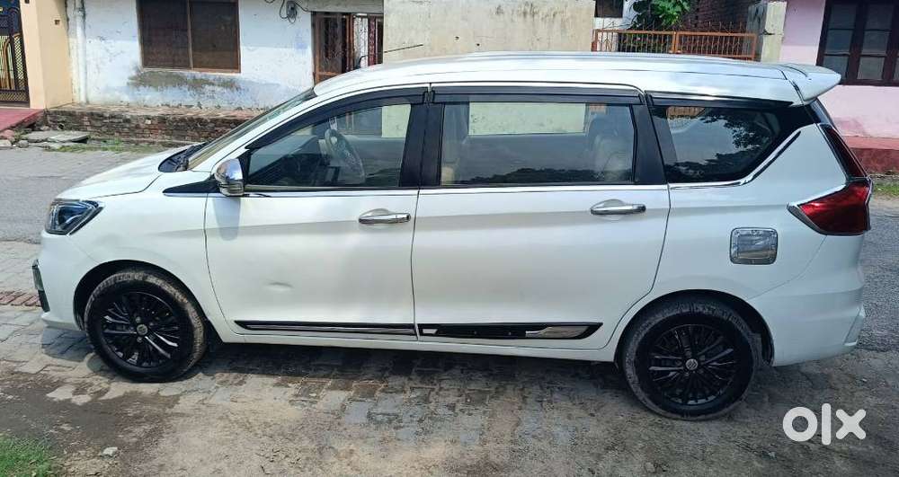 Maruti Suzuki Ertiga 1.4 Vxi Cng Anniversary Edition, 2022, Cng & Hy..