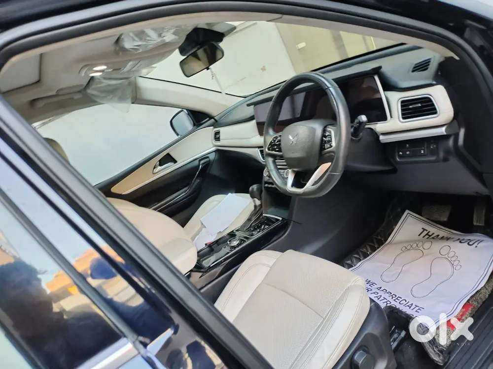 Mahindra Xuv700 2023 Diesel 98000 Km Driven