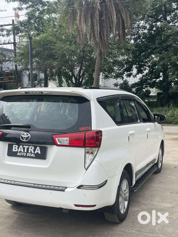 Toyota Innova Crysta [2020-ongoing] 2.4 Gx 8 Str, 2023, Diesel