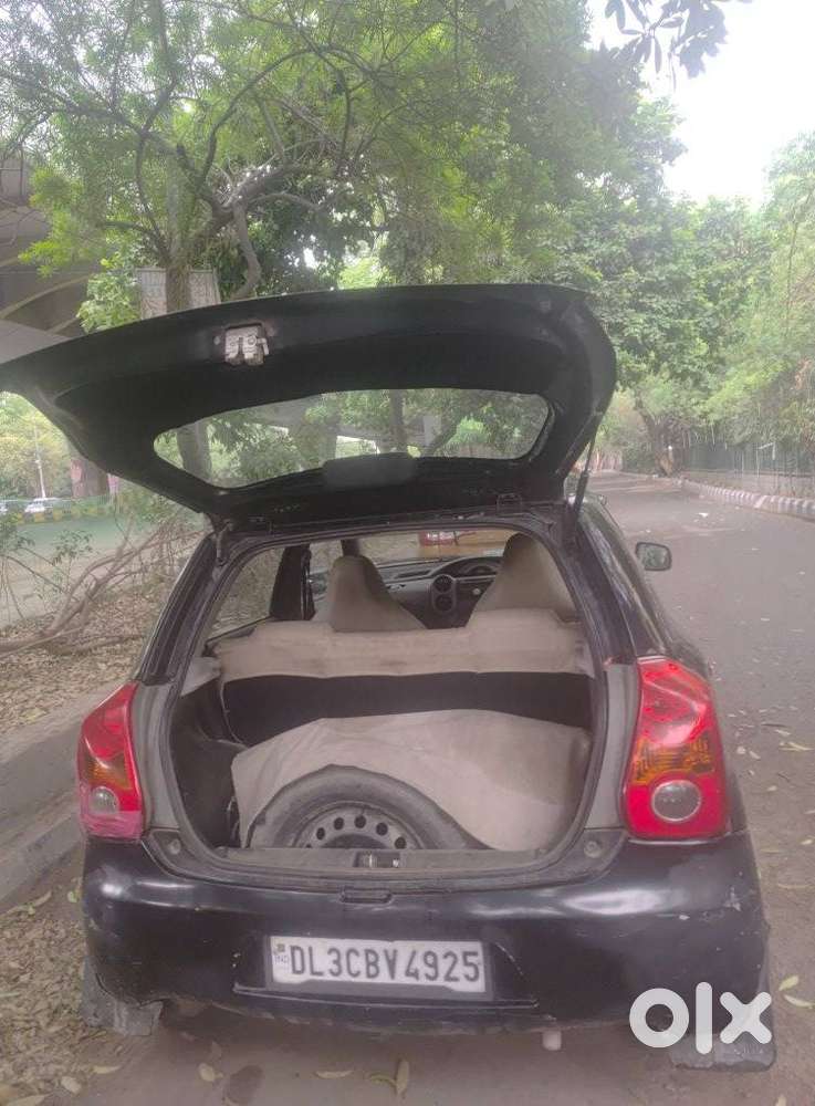 Toyota Etios Liva 2011-2012 G, 2011, Petrol