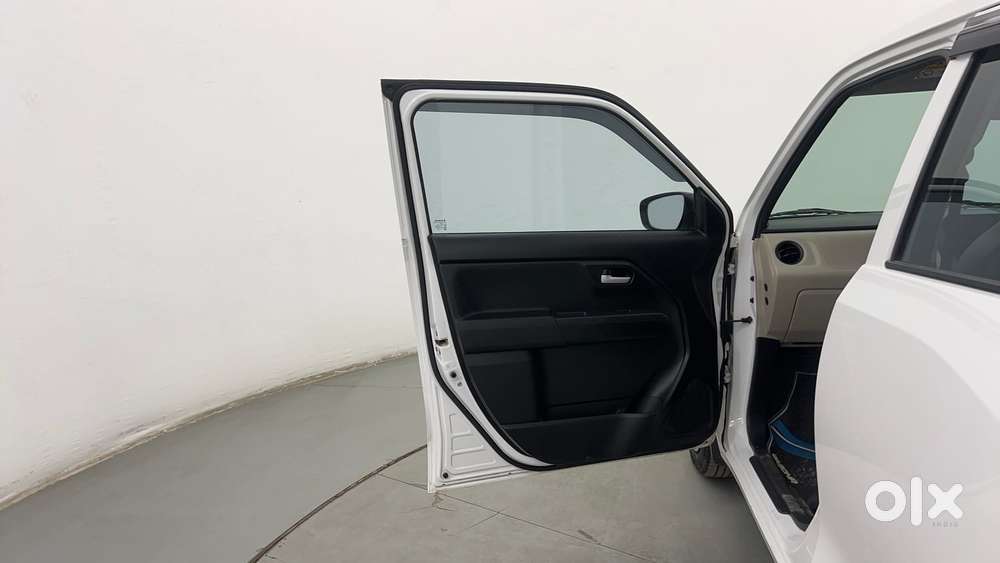 Maruti Suzuki Wagon R 1.0 Vxi Ags, 2024, Petrol
