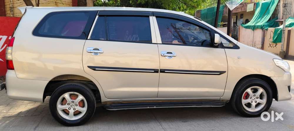 Toyota Innova 2.5 G (diesel) 7 Seater, 2015, Diesel