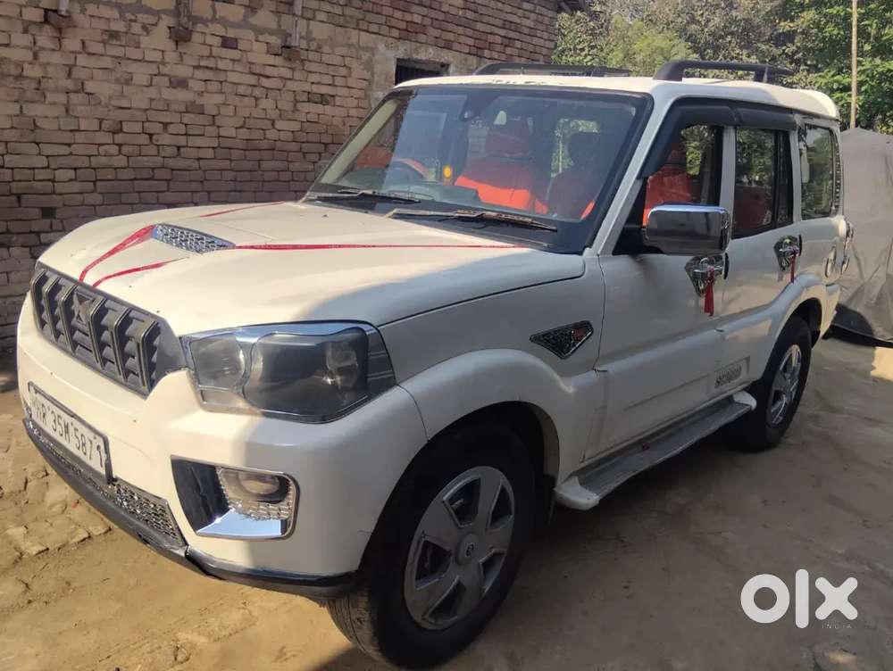 Mahindra Scorpio 2016 Model S4 +