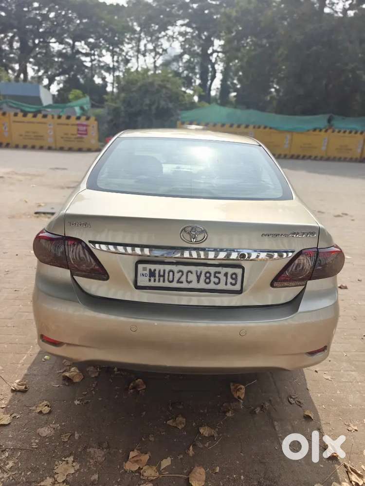 Toyota Corolla Altis 2011 Cng & Hybrids Push Button Start