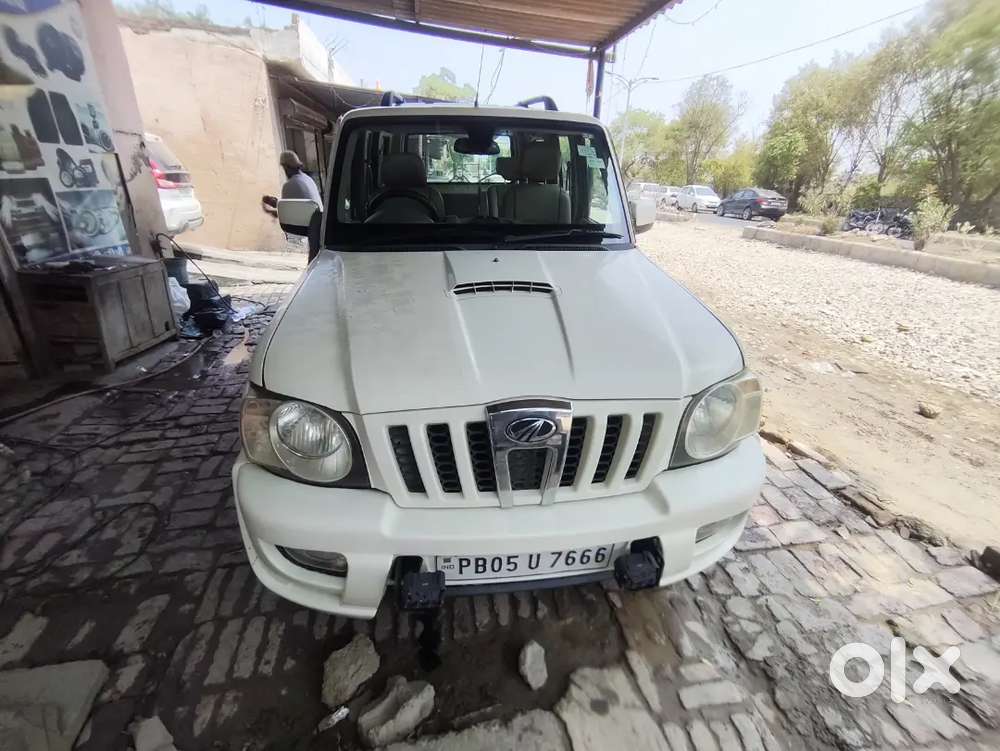 Mahindra Scorpio Automatic 65000 Km Driven
