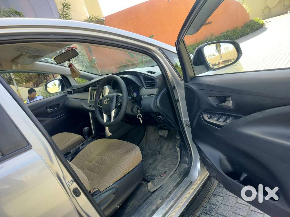 Toyota Innova Crysta 2.8 Gx At, 2017, Diesel