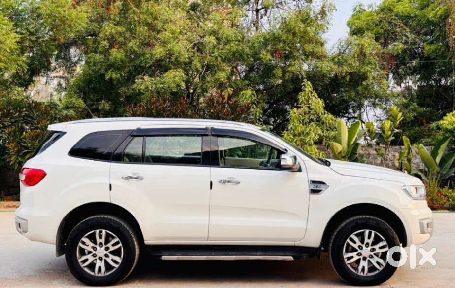 Ford Endeavour 3.2 Titanium At 4x4, 2017, Diesel