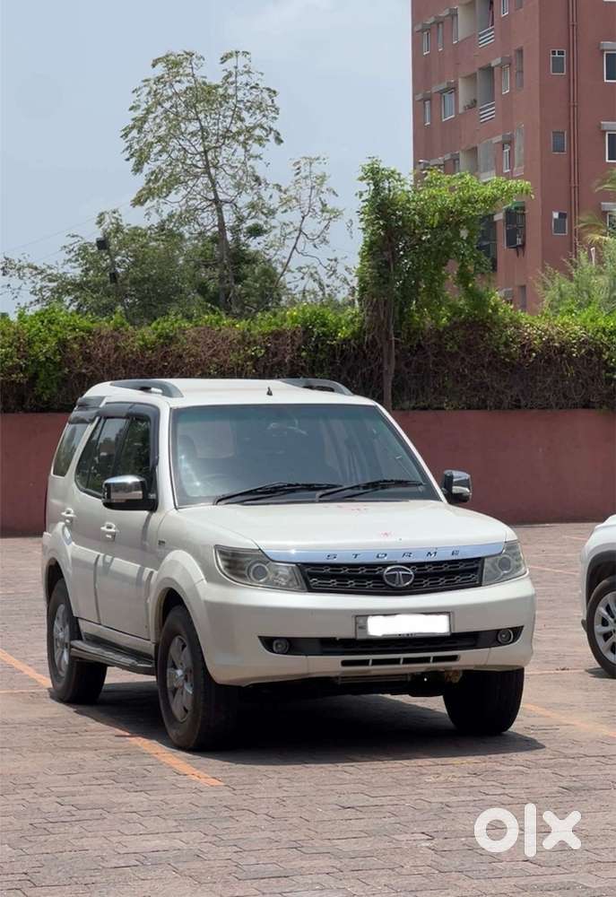 Tata Safari Storme 2015 Diesel Well Maintained