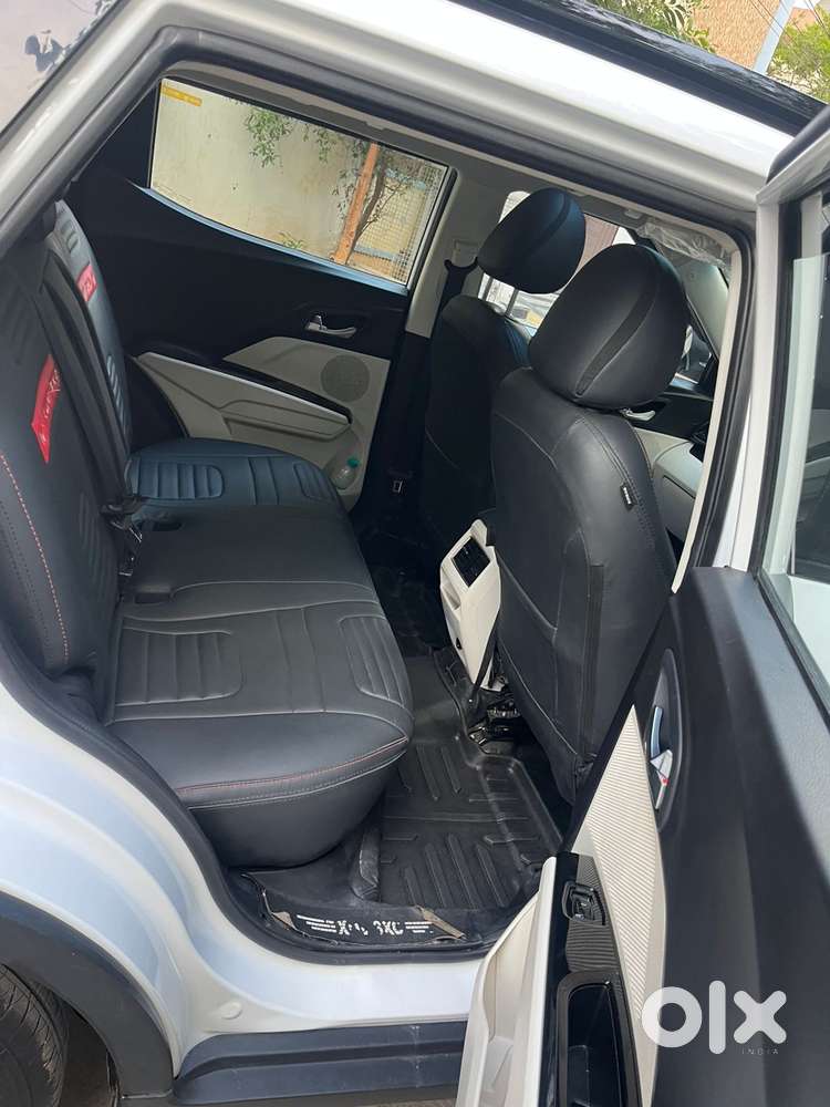 Mahindra Xuv 3xo Ax5 Ds Mt, 2025, Diesel