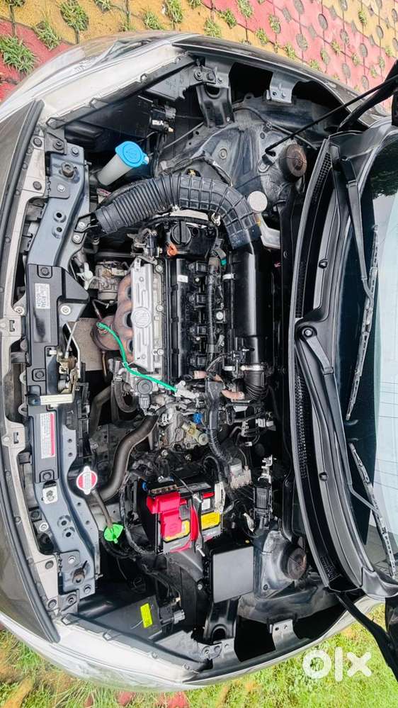 Maruti Suzuki Swift 1.2 Vxi (o), 2024, Petrol