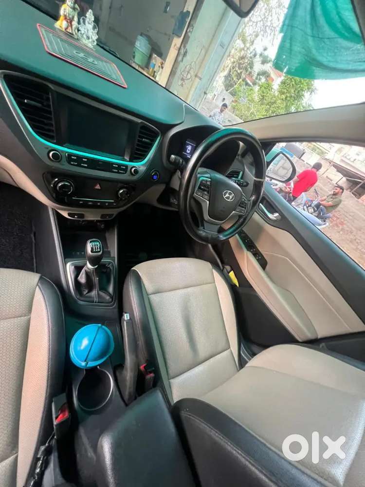 Verna Top Model With Sunroof