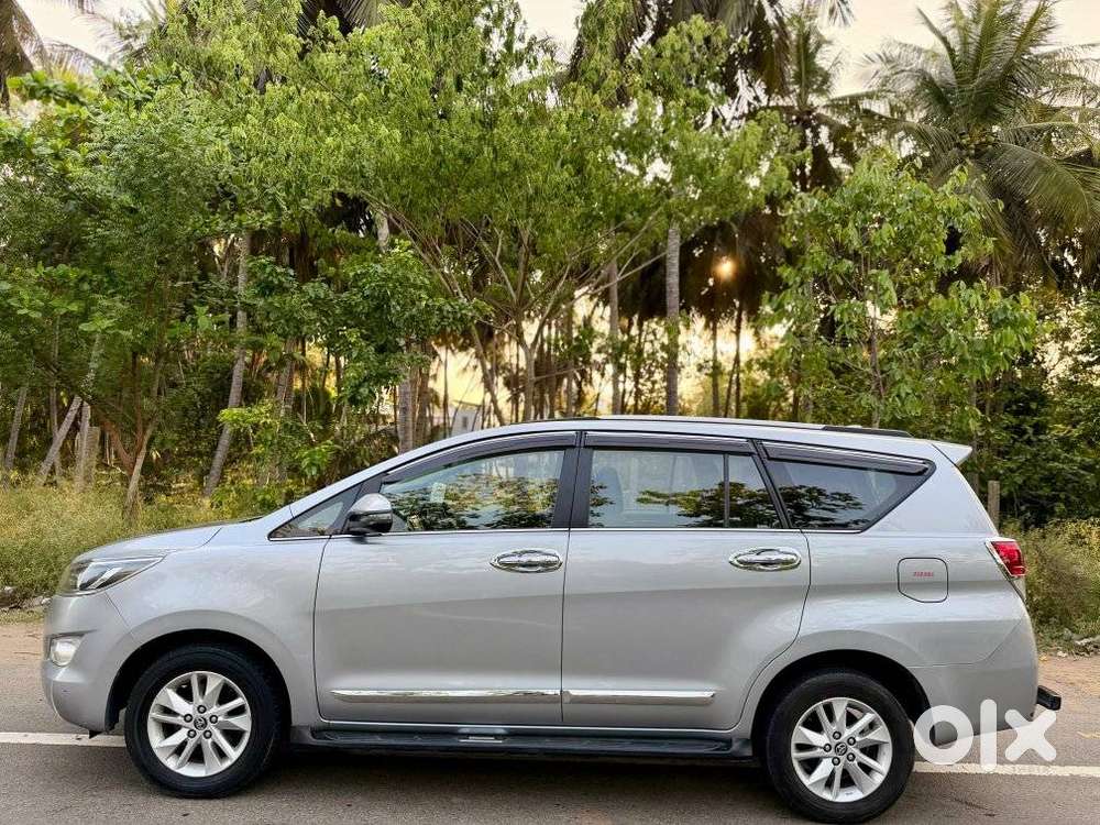 Toyota Innova Crysta 2.4 V 8 Str, 2018, Diesel