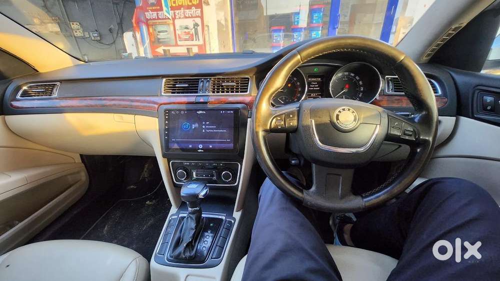 Skoda Superb 2011 Diesel 1st Owner Well Maintained