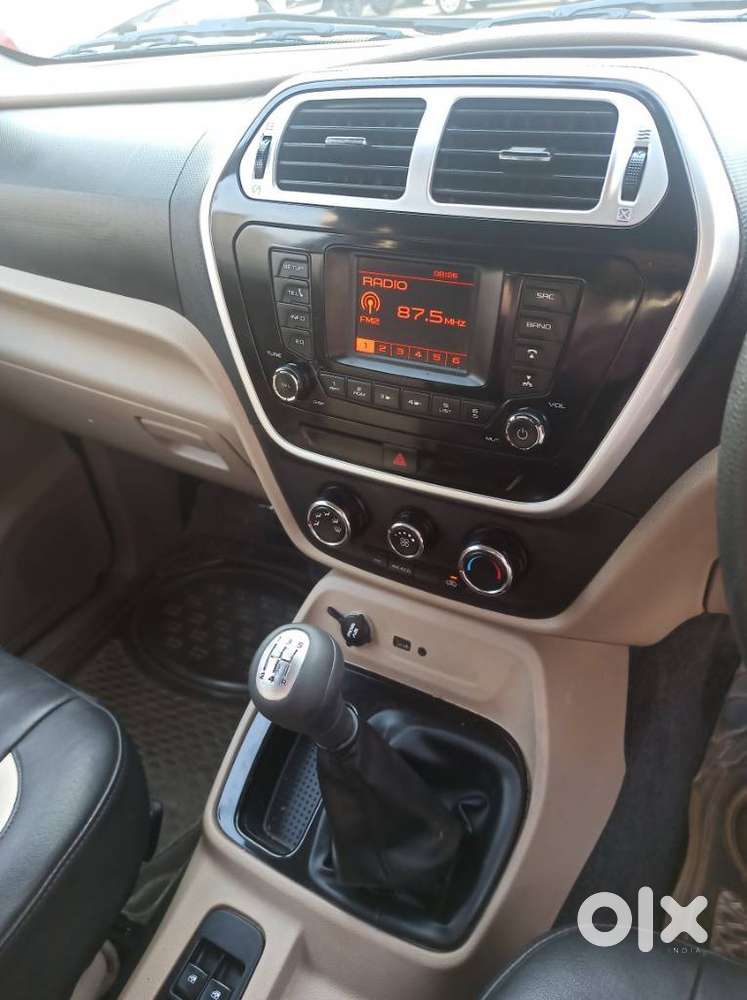 Mahindra Tuv 300 Mhawk100 T8, 2017, Diesel