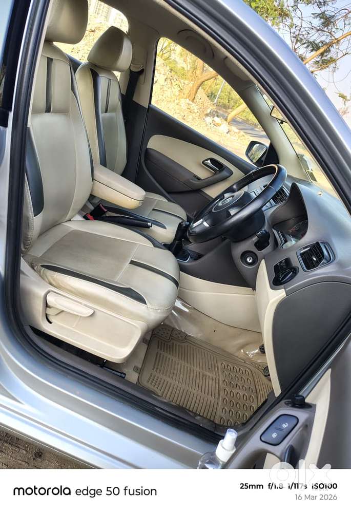 Volkswagen Vento 2010-2013 Petrol Highline, 2011, Petrol