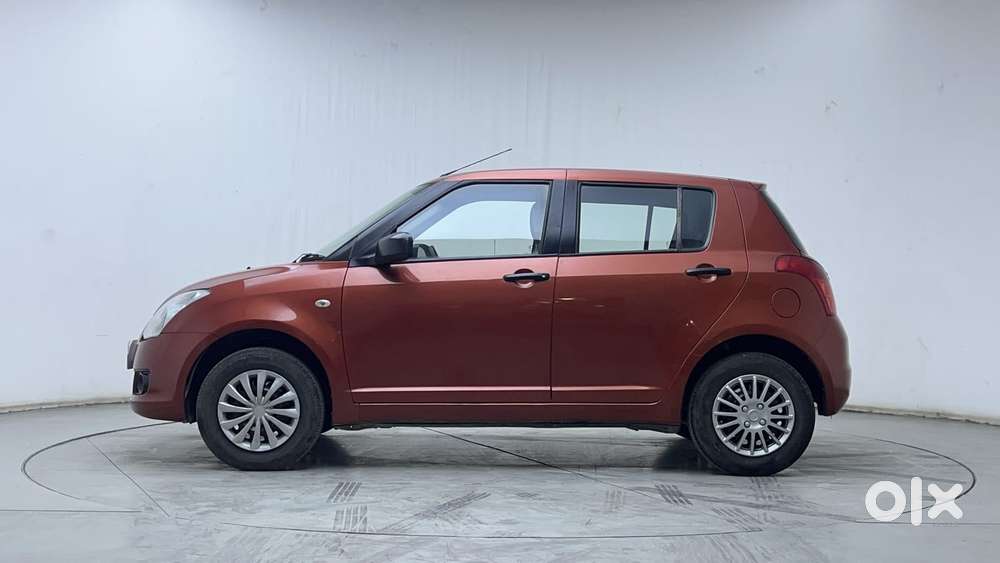 Maruti Suzuki Swift 2004-2010 Vxi Bsiv, 2011, Petrol