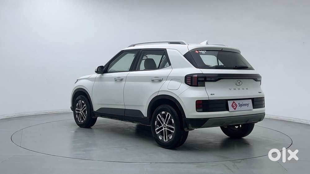 Hyundai Venue 1.0 Sx (o) Turbo Dct, 2023, Petrol