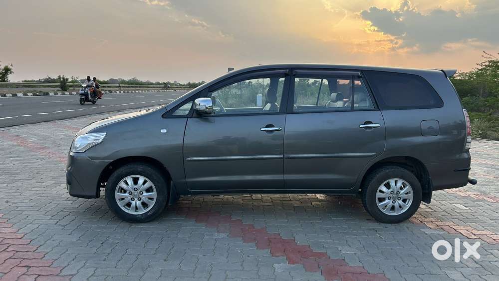 Toyota Innova 2009-2011 2.5 Ev Cs 7 Str Bsiv, 2009, Diesel