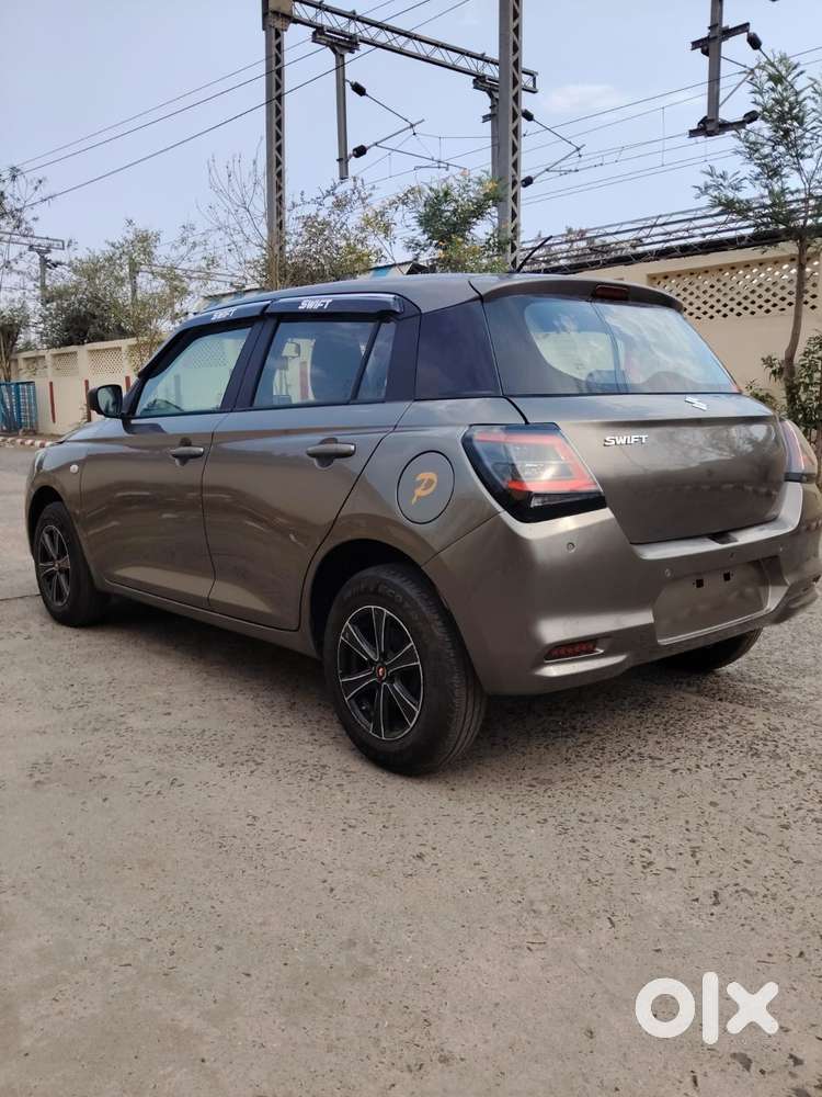 Maruti Suzuki Swift Lxi Optional-o, 2025, Petrol