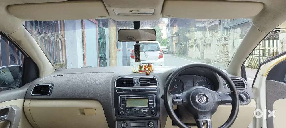 Volkswagen Vento 1.6 Petrol 2013