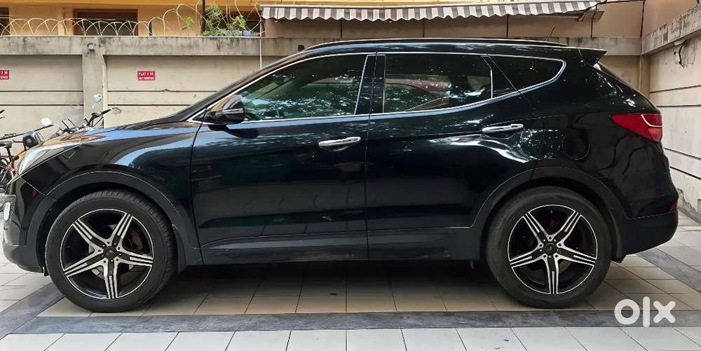 Hyundai Santa Fe 4wd At Top End 2016 Well Maintained