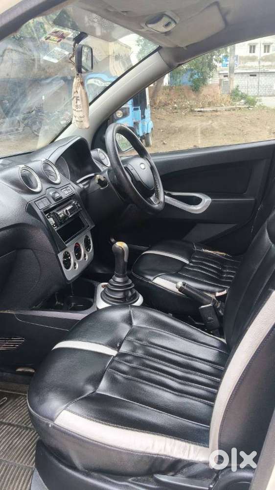 Ford Figo 1.2p Ambiente Mt, 2010, Petrol