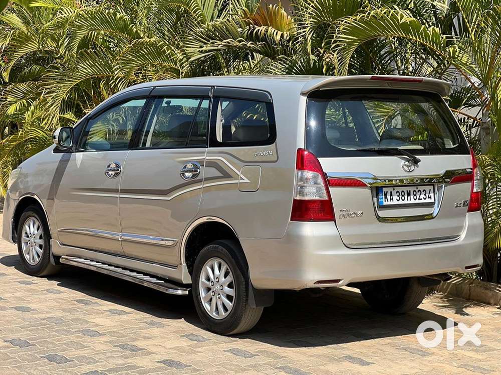 Toyota Innova 2012 Diesel Well Maintained