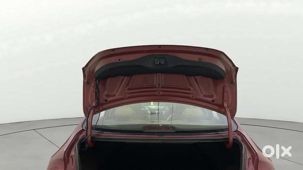 Hyundai Verna Fluidic 1.6 Vtvt Sx Opt, 2014, Petrol