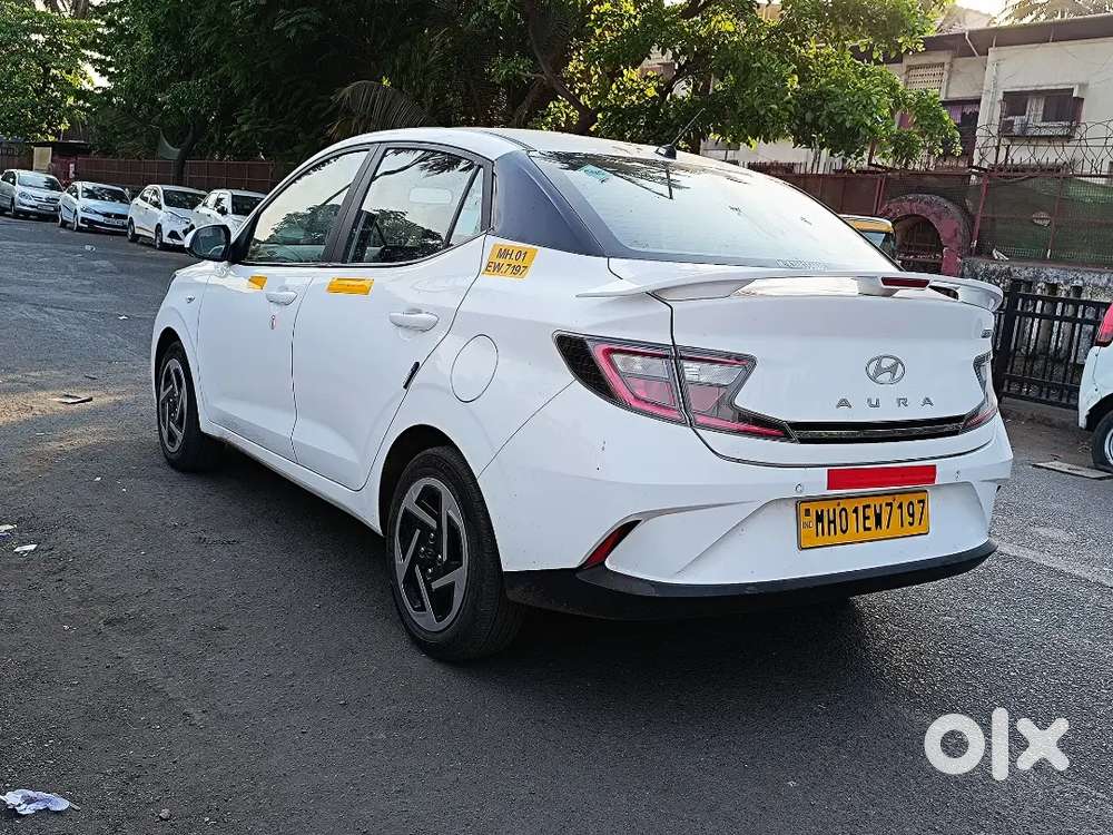 Hyundai Aura 2025 Cng & Hybrids 32000 Km Driven Class Condition