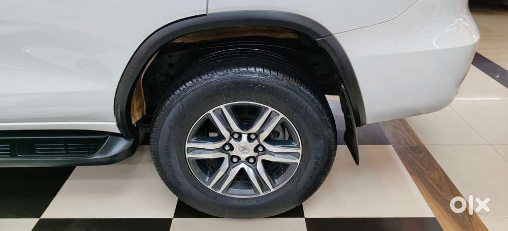 Toyota Fortuner 4x2 At 2.8 Diesel, 2019, Diesel