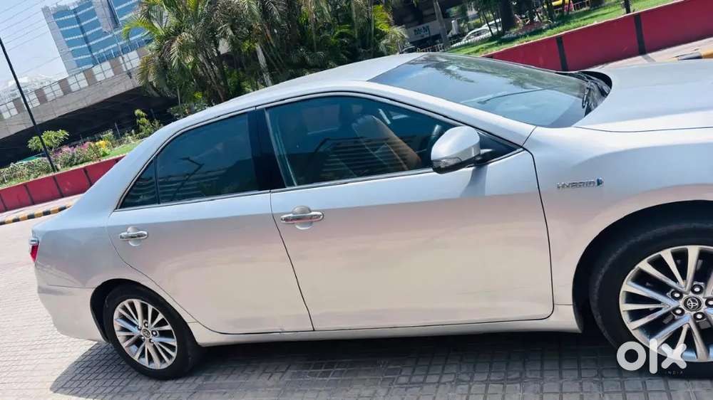 Toyota Camry Hybrid 2018 Car