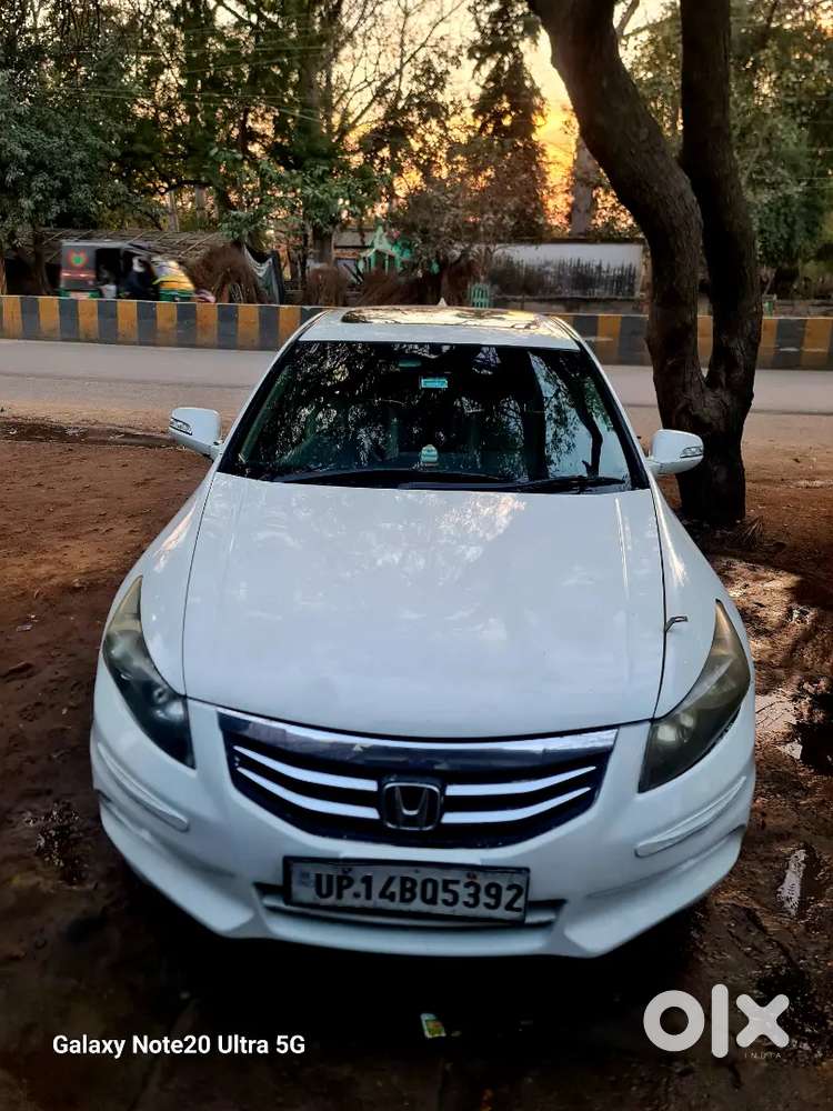 Honda Accord Petrol 2012