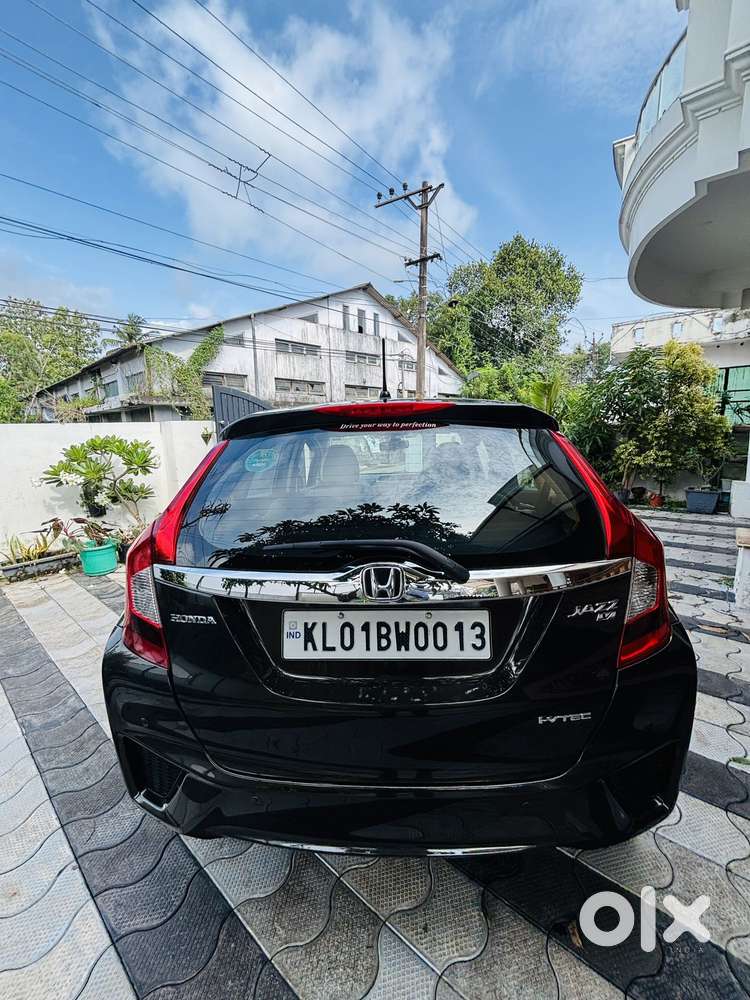 Honda Jazz V Automatic, 2015, Petrol