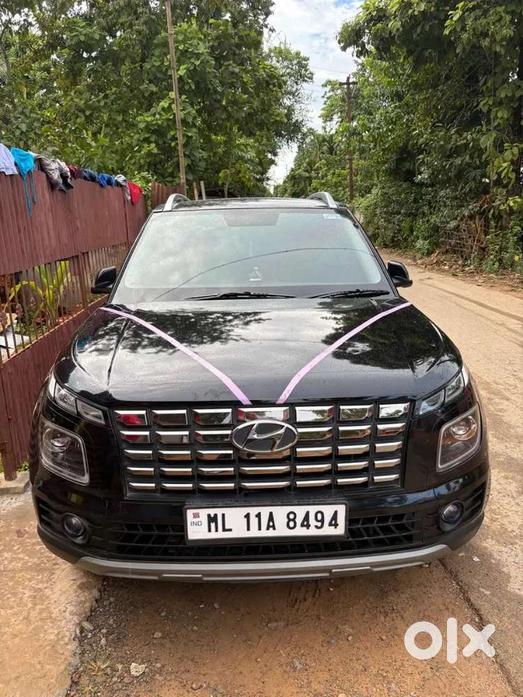Hyundai Venue 2023 Petrol Well Maintained