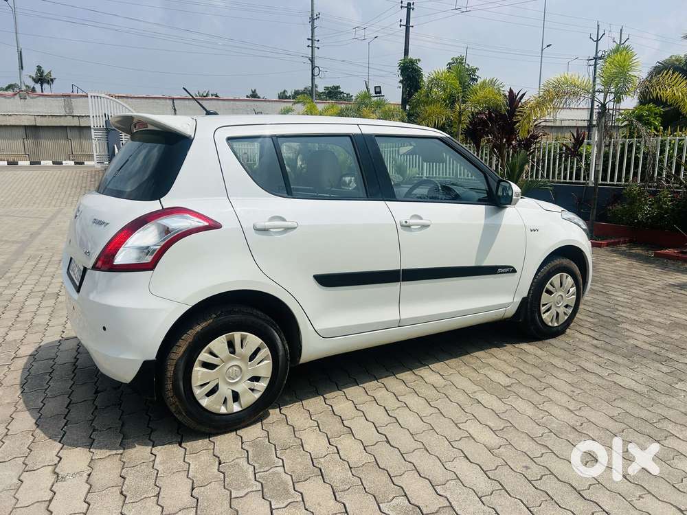 Maruti Suzuki Swift Vxi, 2014, Petrol
