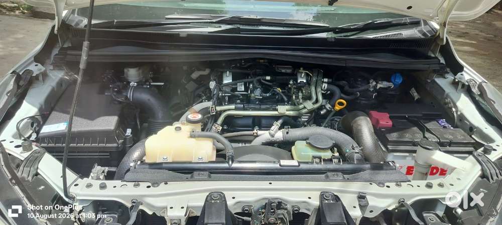 Toyota Innova Crysta 2.4 G Plus Mt 8 Str, 2024, Diesel