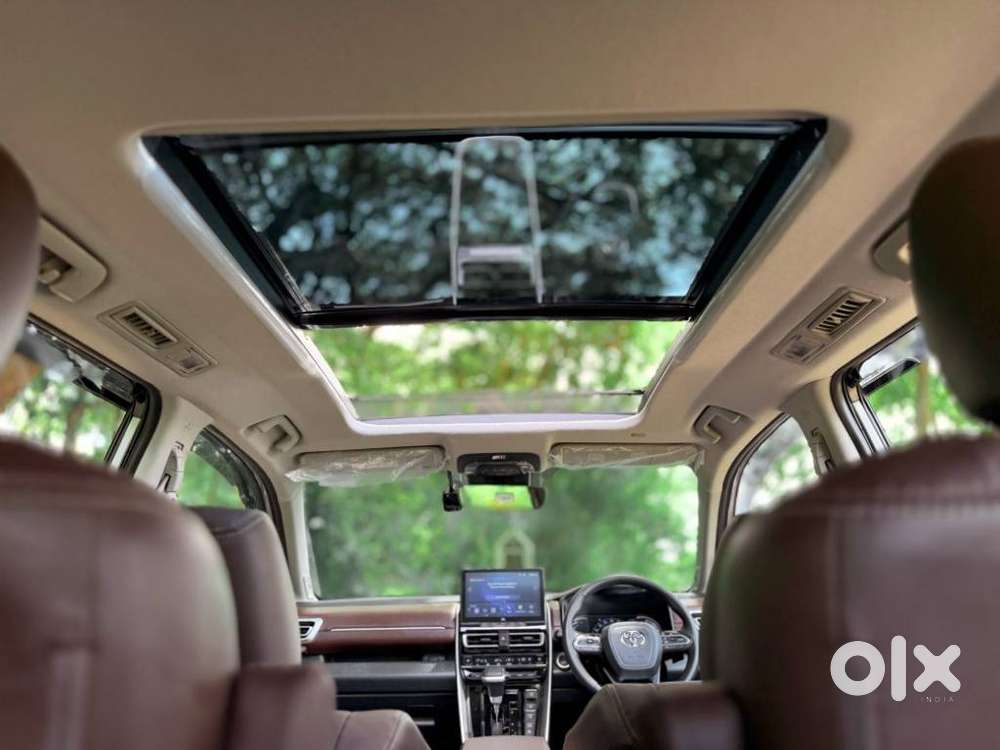 Toyota Innova Hycross 2.0 Zx (o) Hybrid 7 Str, 2024, Cng & Hybrids