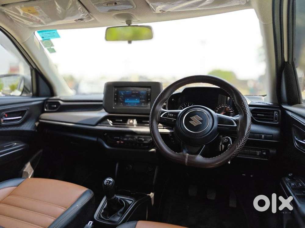 Maruti Suzuki Swift 1.2 Vxi (o), 2025, Petrol