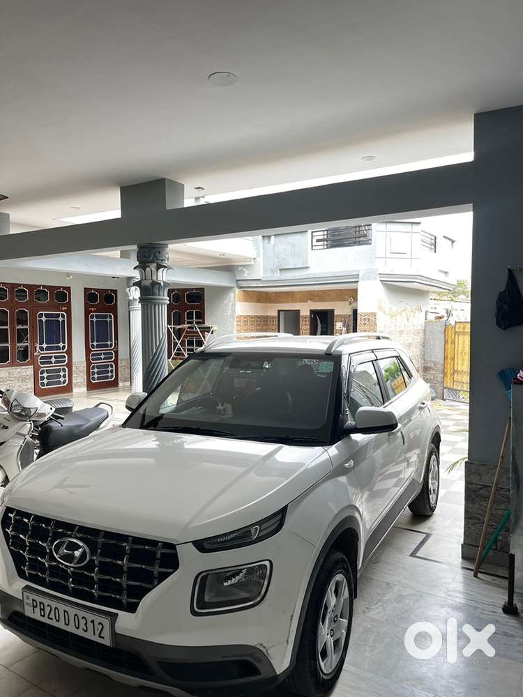 Hyundai Venue Petrol 2020