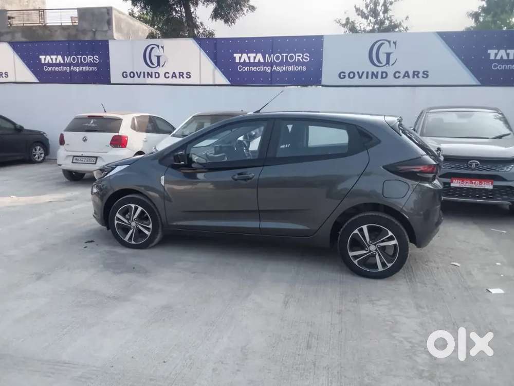 Tata Altroz 2025 Petrol 3155 Km Driven